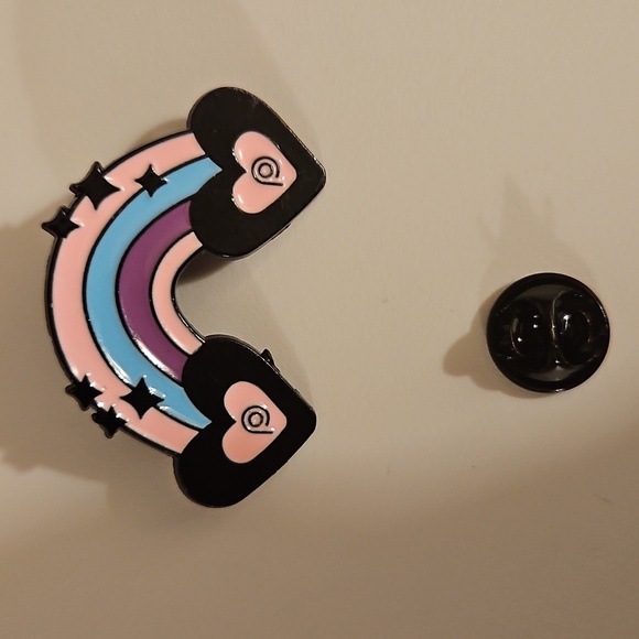 Handmade LGBTQ+ Enamel Pin 1" Trans Rainbow Pop Pin Heart Pink Purple and blue - Picture 7 of 17